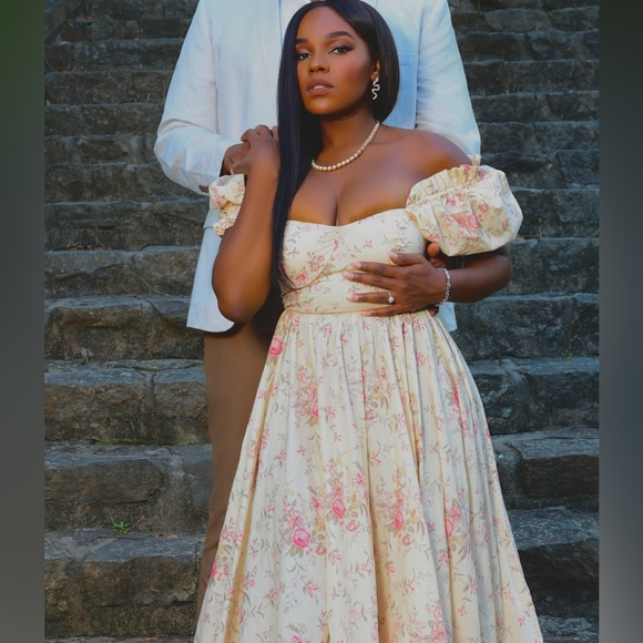 Selkie Renaissance Gown - Picture 5 of 5